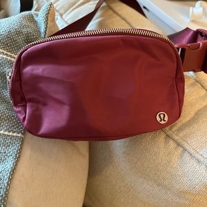 Lululemon Everywhere Belt Bag 1L